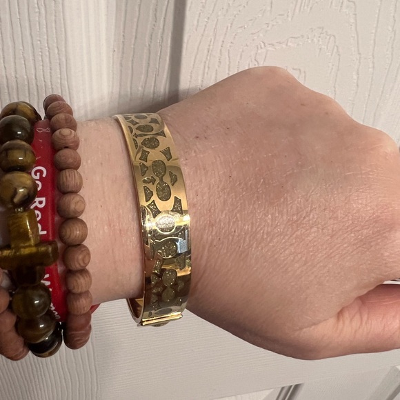Coach bangle bracelet nwot - Picture 4 of 4